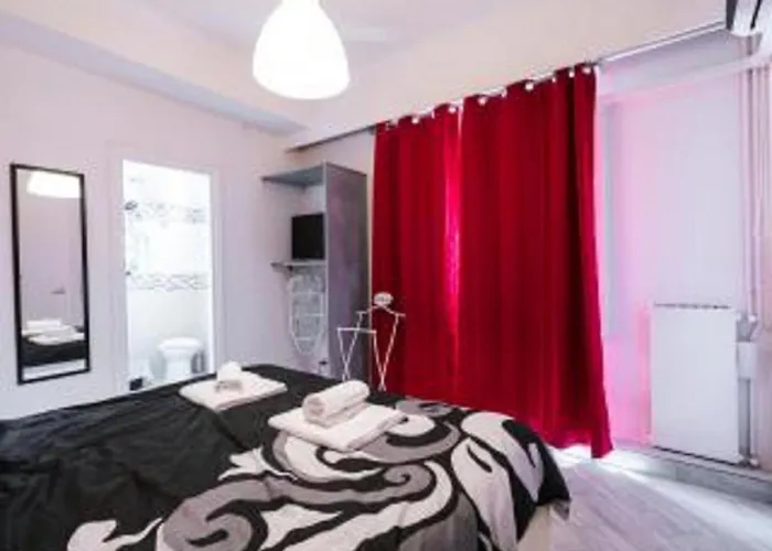 Apartment Rome Apartment With Terrace Autonomous Rom