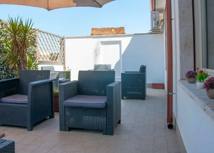 With Terrace Autonomous Appartement Rome